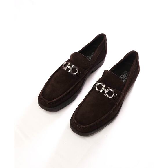 $850 FERRAGAMO - \